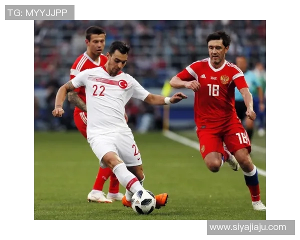 土耳其足球明星的辉煌历程与带卡传奇故事探秘