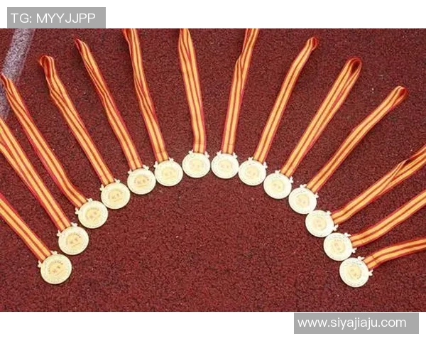 谢姓足球明星的辉煌历程与成就解析 谢姓足球明星的辉煌历程与成就解析